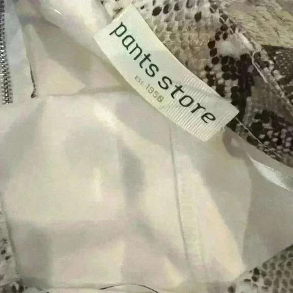 THE PANTS STORE Faux Leather Snake Skin mini skirt size large sorority - Picture 3 of 4